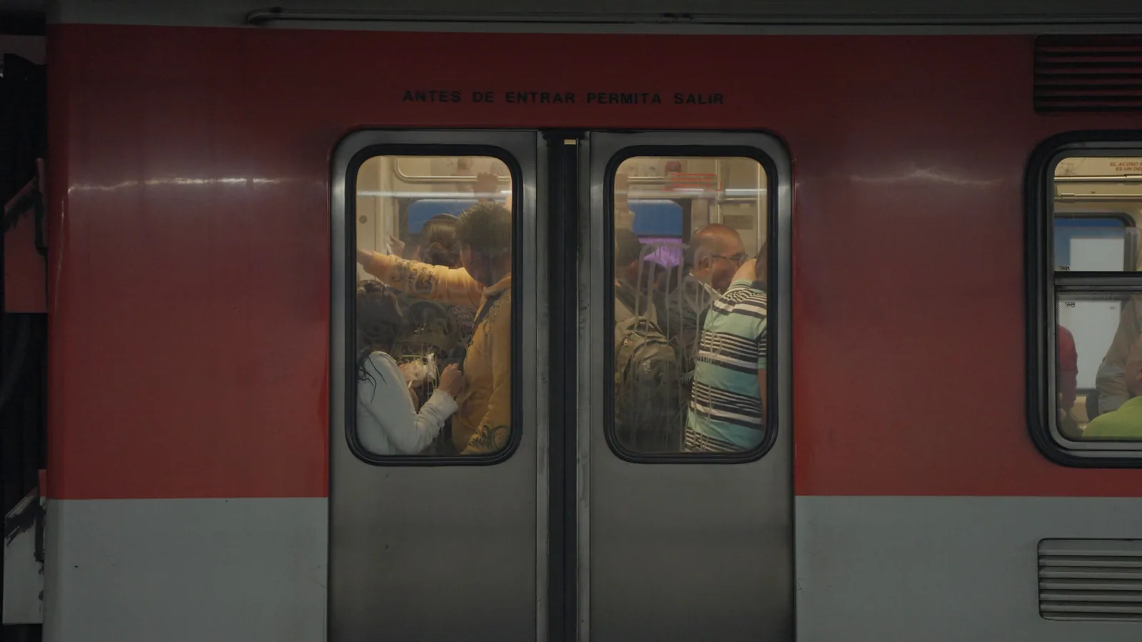 How To Plan A Family Train Journey | Rebel Travel Family